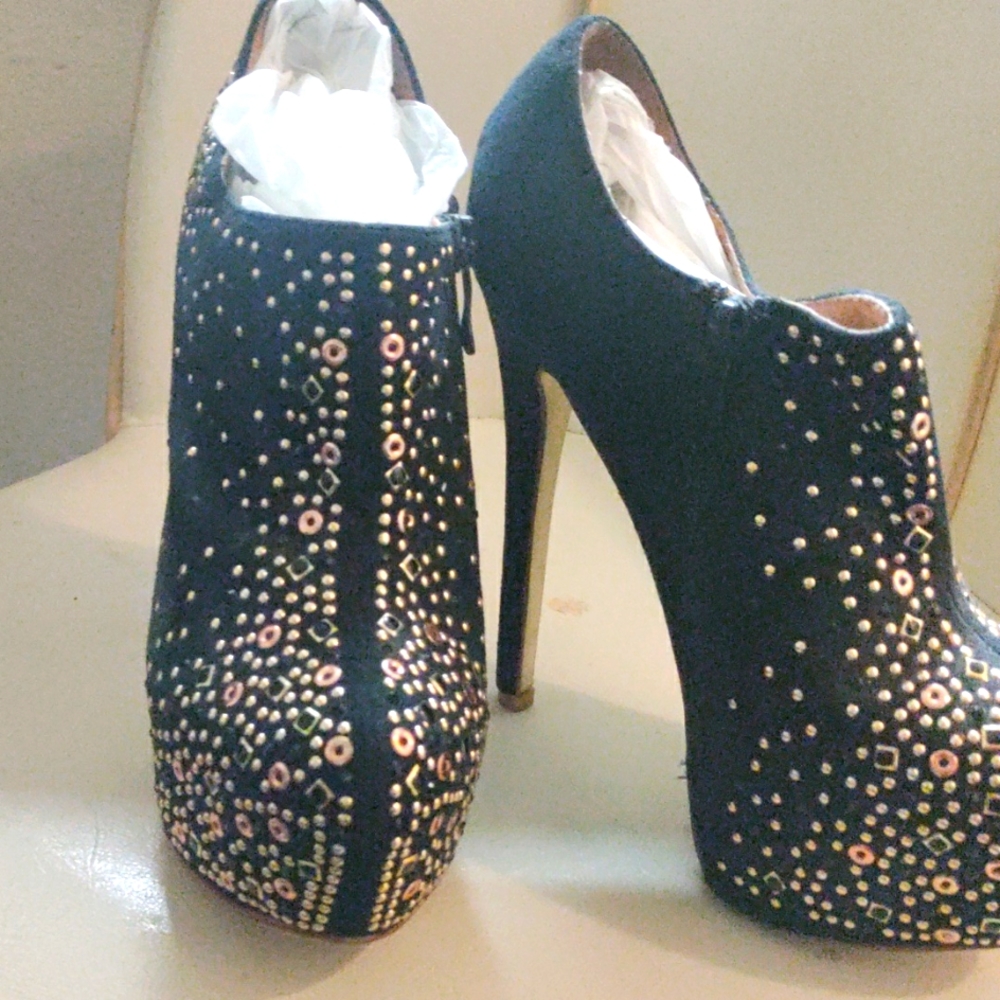 Stiletto black multi-colored booties